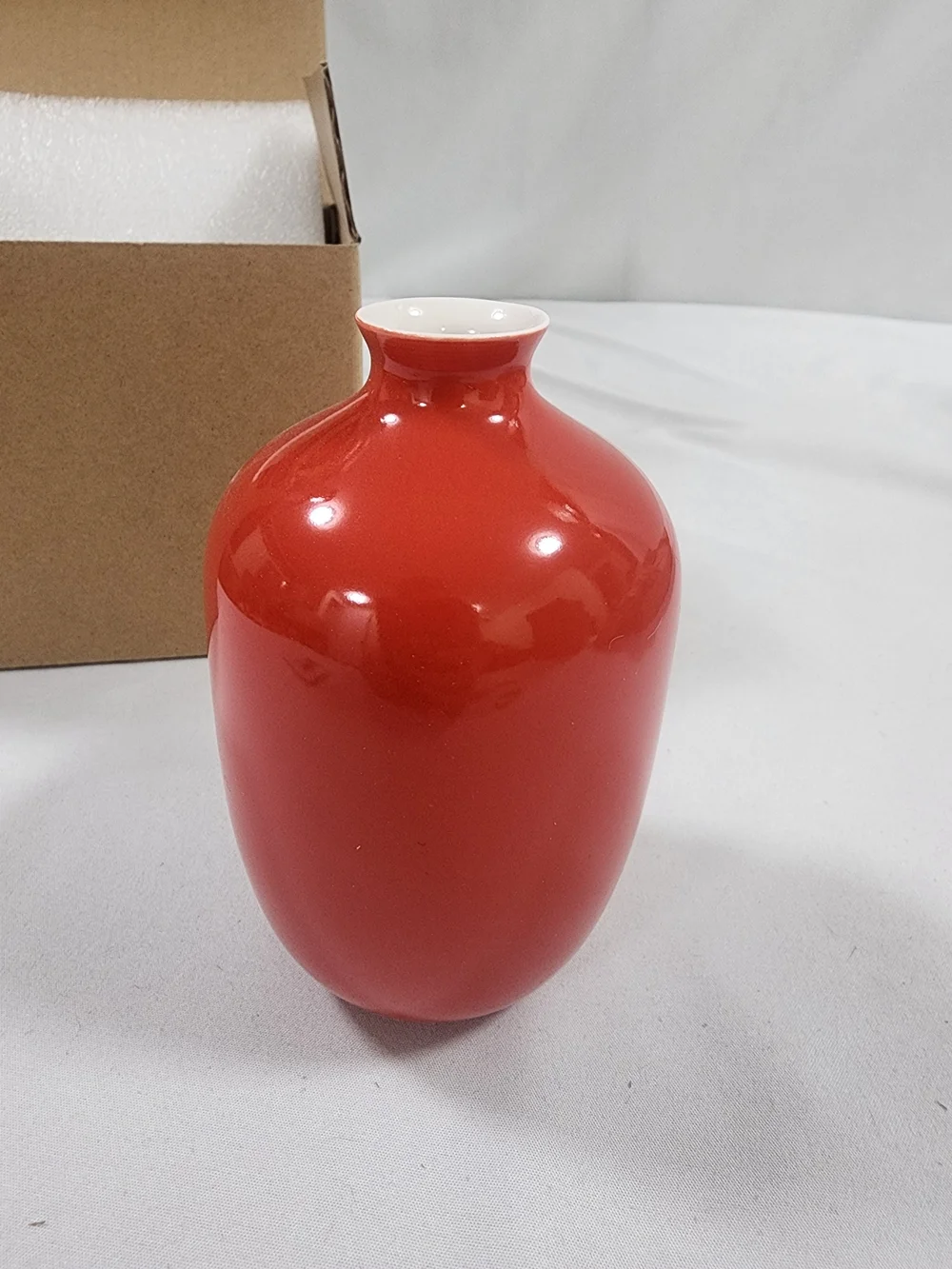 Middle Kingdom - Red Porcelain Mini Decorative Vase